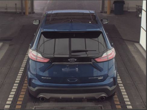 Used 2020 Ford Edge Titanium image 6