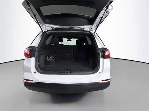 Used 2021 Chevrolet Equinox LS w/ LS Convenience Package FWD image 24
