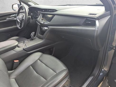 Used 2020 Cadillac XT5 Premium Luxury image 17