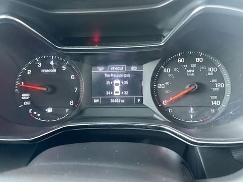 Used 2023 Chevrolet TrailBlazer LT FWD image 16