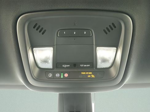 Used 2023 Chevrolet Traverse LT w/ LT Premium Package AWD/4WD image 20