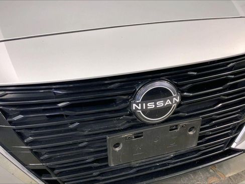 Used 2025 Nissan Altima 2.5 SV image 28