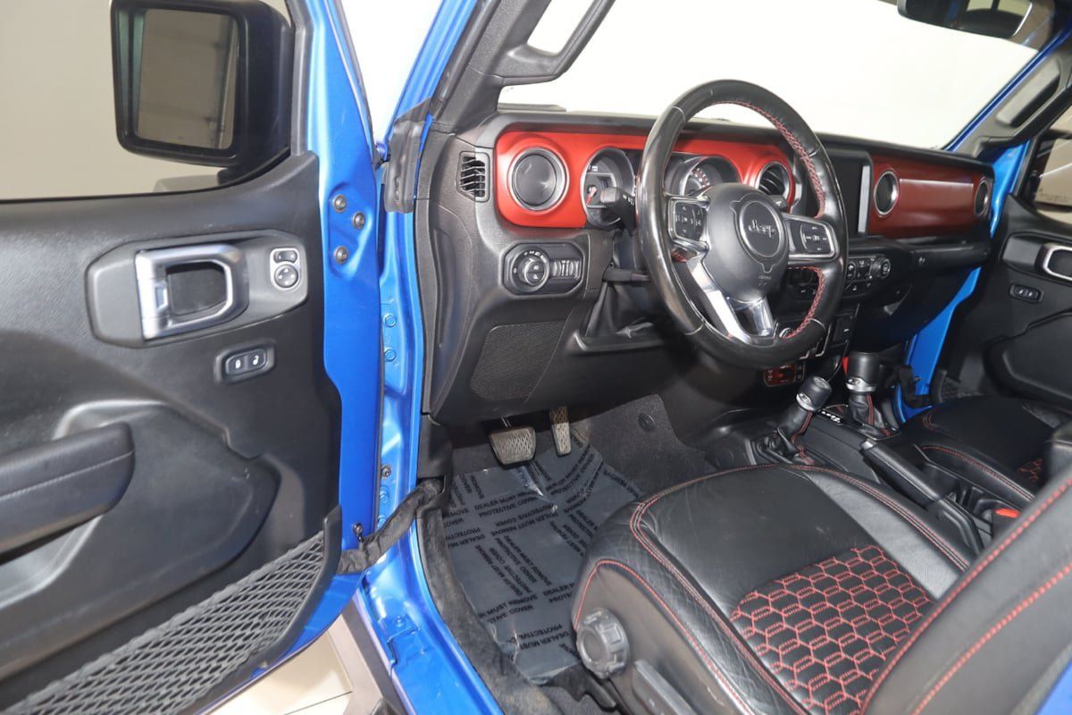 Used 2022 Jeep Gladiator Rubicon w/ Cold Weather Group AWD/4WD image 38
