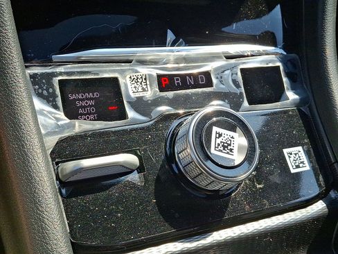 New 2025 Jeep Grand Cherokee L Limited image 11