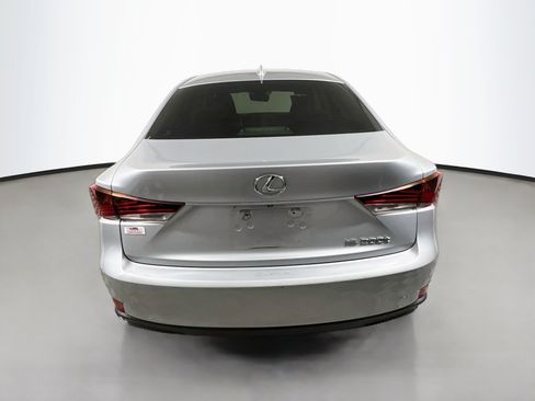 Used 2017 Lexus IS 200t RWD image 6