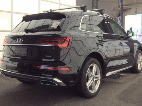 Used 2021 Audi Q5 e Premium w/ Convenience Package AWD/4WD image 5