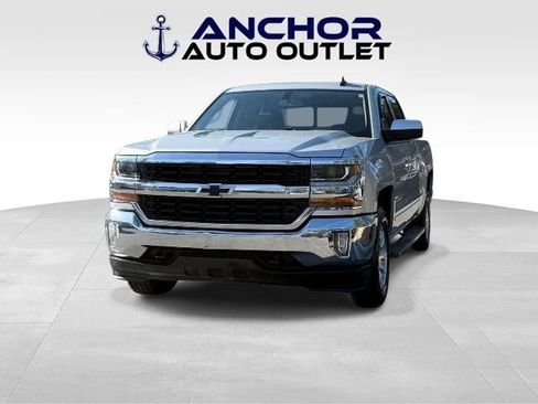 Used 2018 Chevrolet Silverado 1500 LT w/ All Star Edition image 4