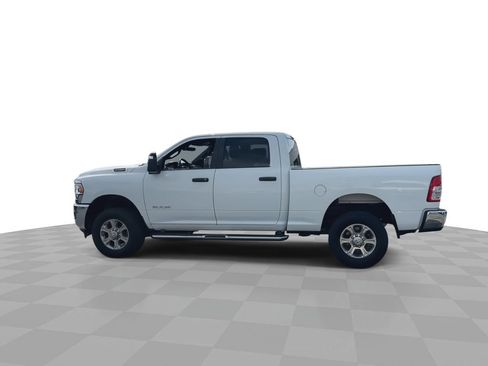 Used 2024 RAM 2500 Big Horn AWD/4WD image 5