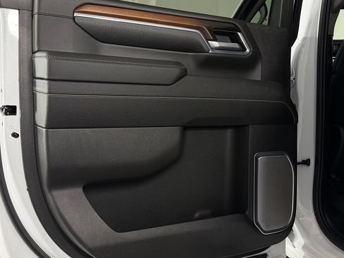 Used 2024 GMC Sierra 2500 Denali AWD/4WD image 29