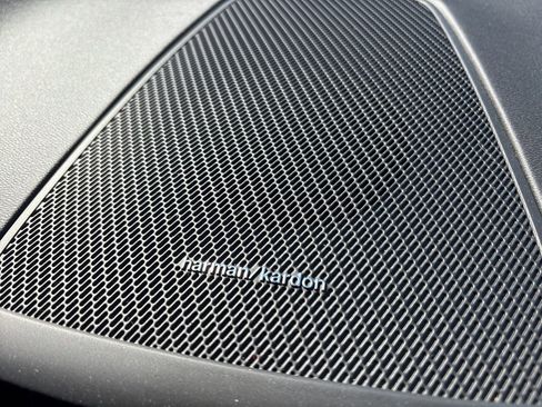 Certified 2023 Volvo XC60 B5 Plus w/ Climate Package image 21