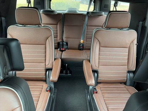 Used 2023 GMC Yukon XL Denali Ultimate image 30