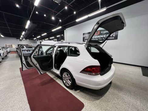 Used 2011 Volkswagen Jetta TDI image 45