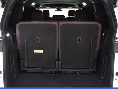 New 2025 Volkswagen ID. Buzz Pro S image 29