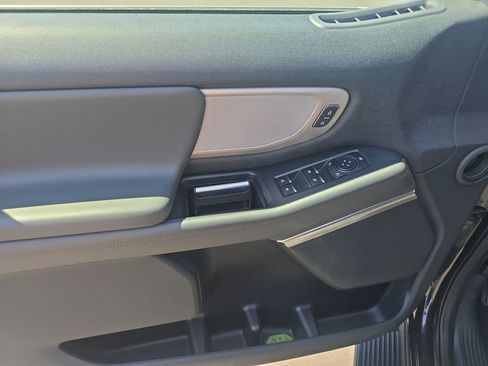 Used 2025 Ford Expedition Max Active AWD/4WD image 10