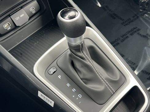 New 2026 Hyundai Venue SE image 21