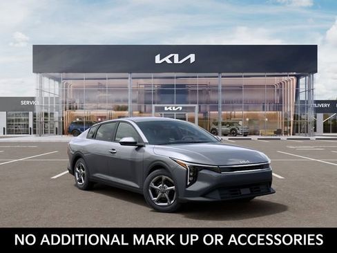 New 2026 Kia K4 FWD image 8