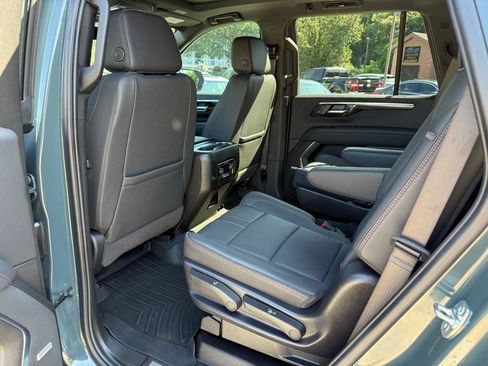 Used 2025 Chevrolet Tahoe RST w/ Comfort Package AWD/4WD image 24