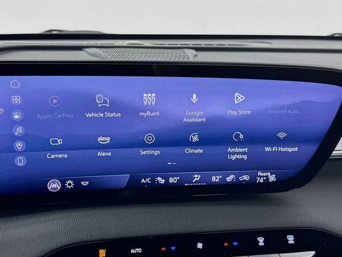 Used 2025 Buick Enclave Preferred image 15