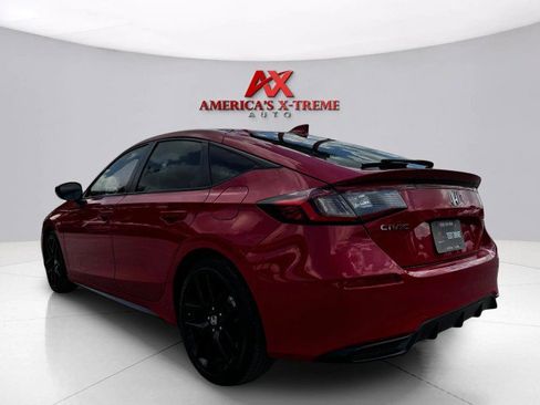 Used 2025 Honda Civic Sport image 3