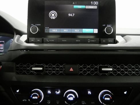 Used 2023 Honda Accord EX image 20