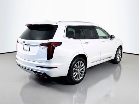 Used 2023 Cadillac XT6 Premium Luxury w/ LPO, Floor Liner Package AWD/4WD image 9