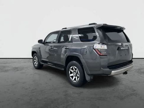 Used 2018 Toyota 4Runner TRD Off-Road AWD/4WD image 9
