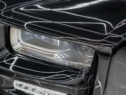 Used 2025 Rolls-Royce Phantom Sedan image 21