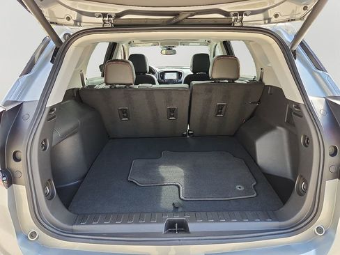 Used 2024 GMC Terrain AT4 w/ Infotainment Package II image 28