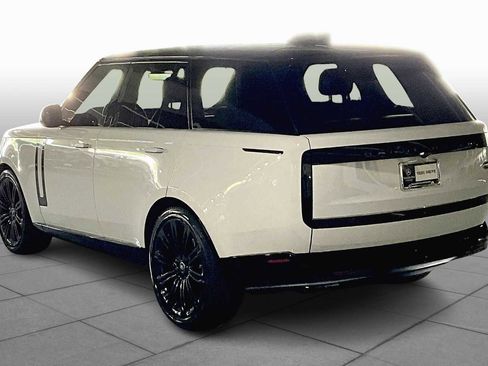 Used 2022 Land Rover Range Rover SE image 19