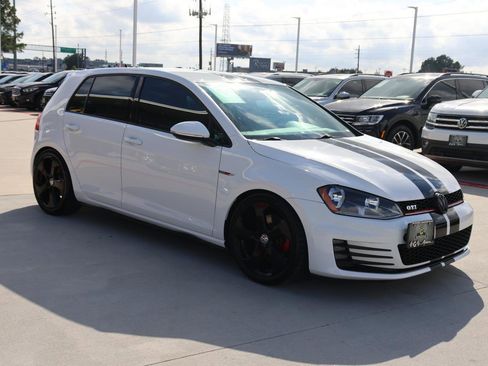 Used 2016 Volkswagen GTI S image 7