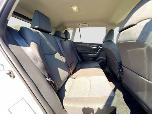 Used 2025 Toyota RAV4 XLE image 24