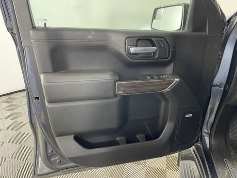 Used 2021 Chevrolet Silverado 1500 RST w/ Convenience Package II AWD/4WD image 10