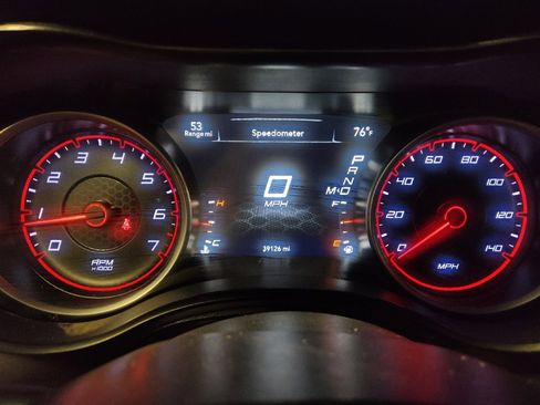 Used 2017 Dodge Charger SE RWD image 23