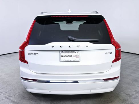 Certified 2025 Volvo XC90 B5 Core w/ Protection Package Premier AWD/4WD image 30