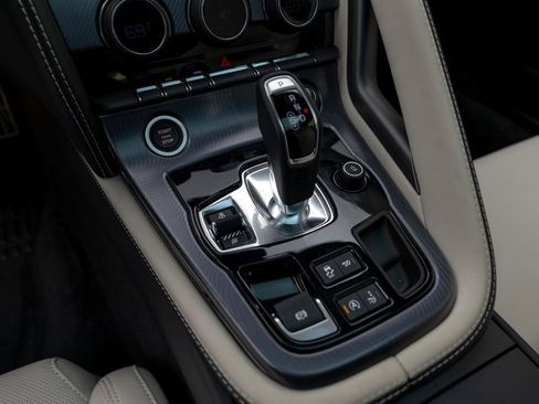 Used 2024 Jaguar F-TYPE R-Dynamic RWD image 29