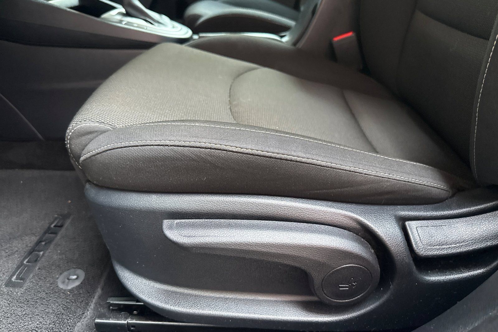 Used 2024 Kia Forte LXS FWD image 15