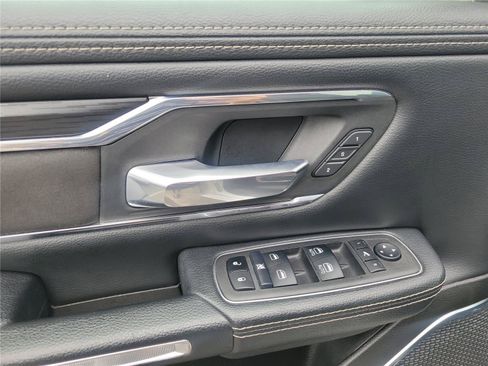 Used 2024 RAM 1500 Laramie AWD/4WD image 21