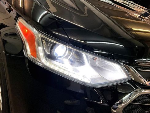 Used 2019 Chevrolet Traverse LT image 28