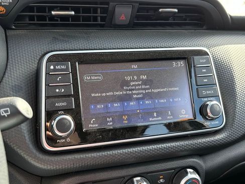 Used 2025 Nissan Kicks Play S image 9