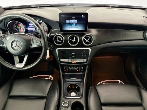 Used 2018 Mercedes-Benz GLA 250 4MATIC image 22