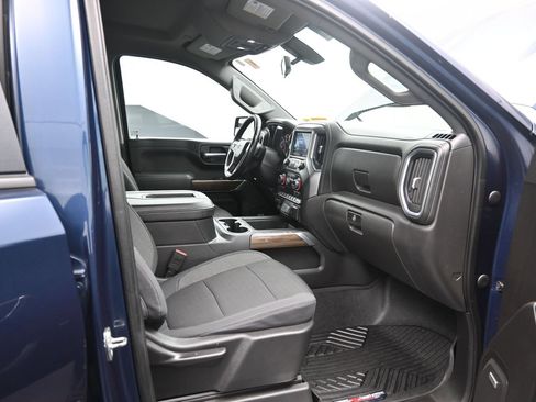 Used 2020 Chevrolet Silverado 1500 LT Trail Boss AWD/4WD image 38