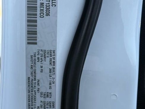 Used 2024 Jeep Compass Latitude image 41