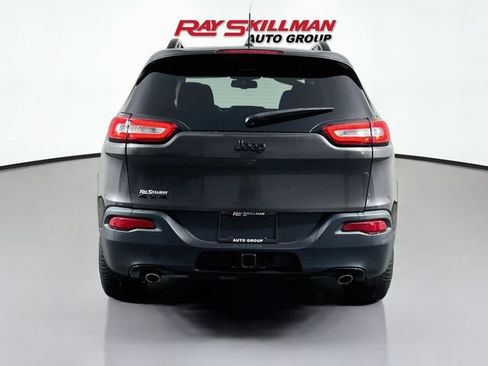 Used 2014 Jeep Cherokee Latitude w/ Comfort/Convenience Group AWD/4WD image 6