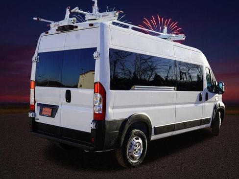 Used 2022 RAM ProMaster 2500 w/ Convenience Group FWD image 5