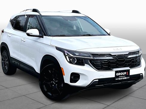 Used 2024 Kia Seltos X-Line AWD/4WD image 2