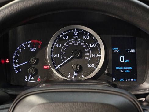 Used 2021 Toyota Corolla LE image 15