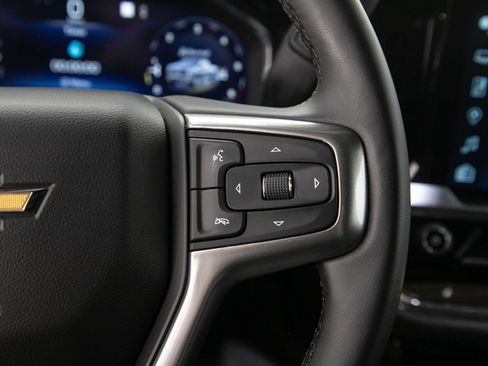 Used 2023 Chevrolet Silverado 1500 LT AWD/4WD image 27