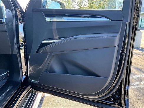 New 2026 Cadillac Escalade Sport w/ LPO, ONYX Package AWD/4WD image 35