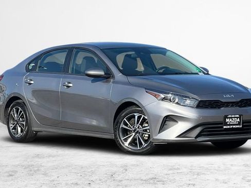 Certified 2024 Kia Forte LXS FWD image 2
