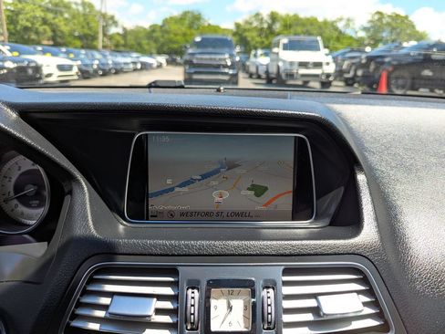 Used 2014 Mercedes-Benz E 350 Cabriolet image 20